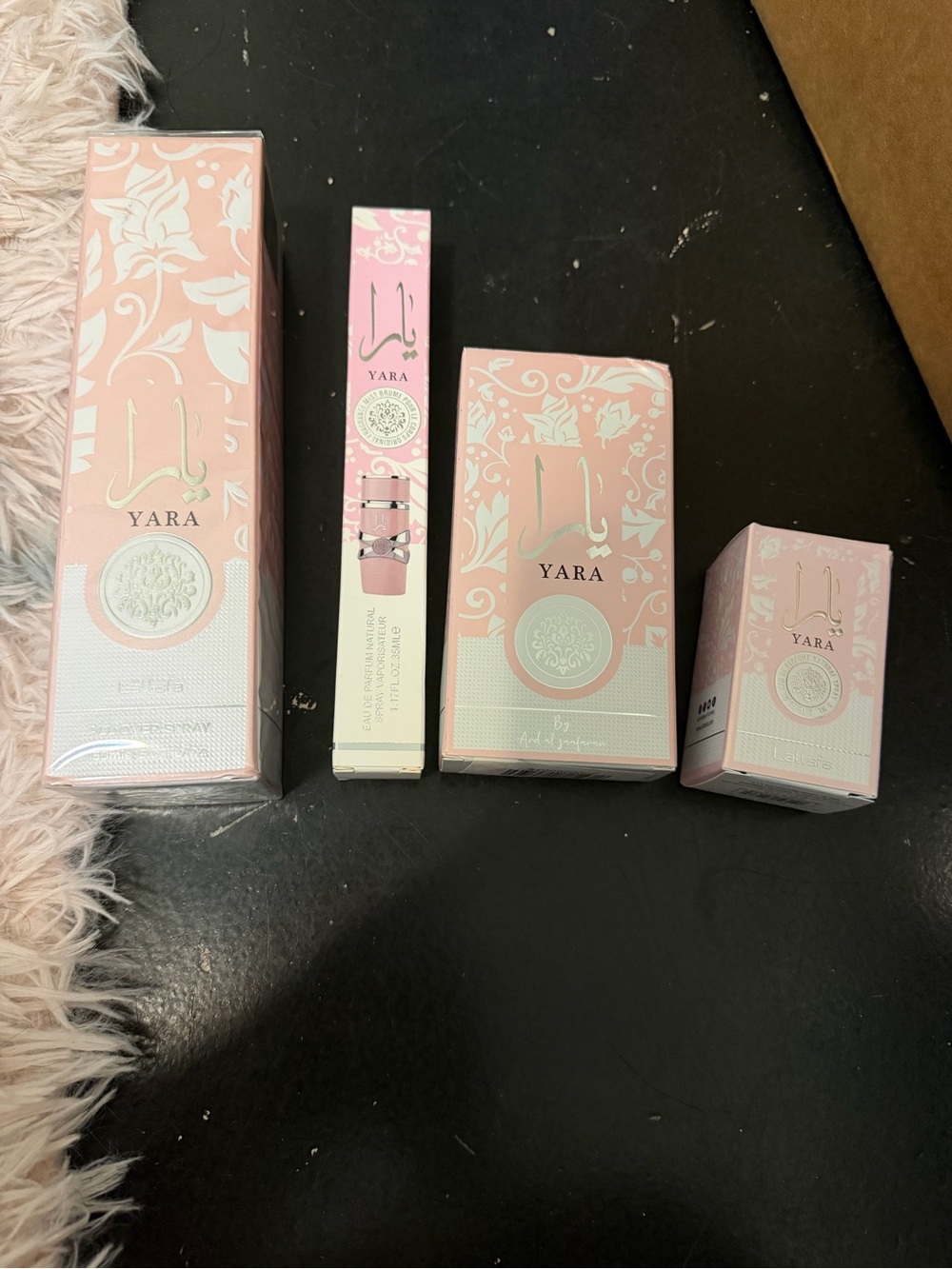 Ara Pink Yara Women's Makeup & Fragrance Gift Set
